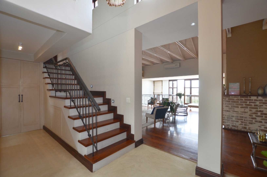 5 Bedroom Property for Sale in Kanonberg Western Cape